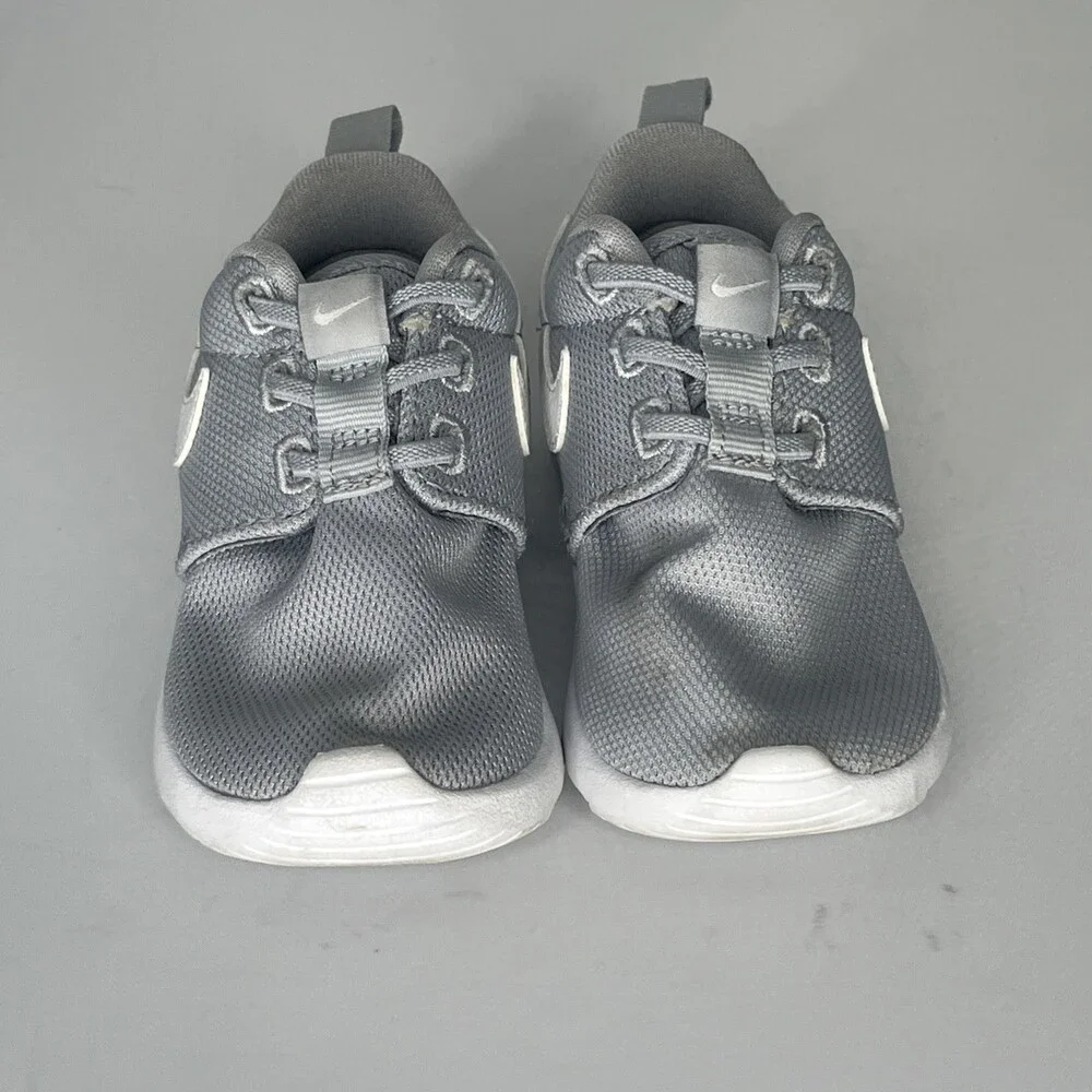 Nike Boys 6c Gray